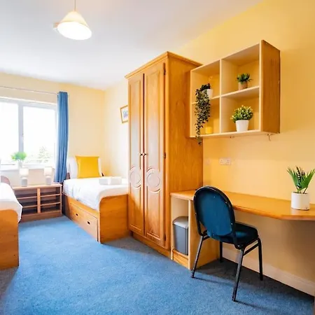 84 - Three Bed By Shortstays Appartement Galway