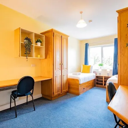 Appartement 84 - Three Bed By Shortstays Galway