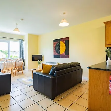84 - Three Bed By Shortstays * Galway