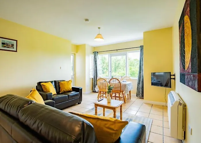 84 - Three Bed By Shortstays Apartamento Galway