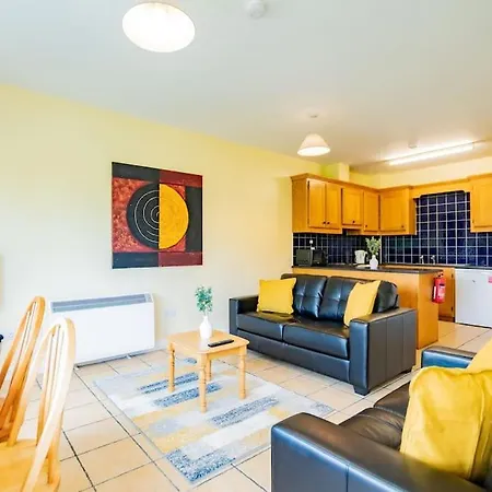 84 - Three Bed By Shortstays Апартаменты *