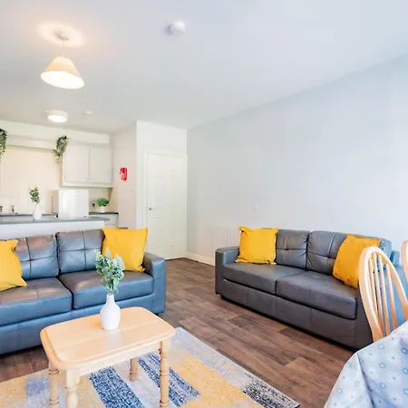 Διαμέρισμα 84 - Three Bed By Shortstays *