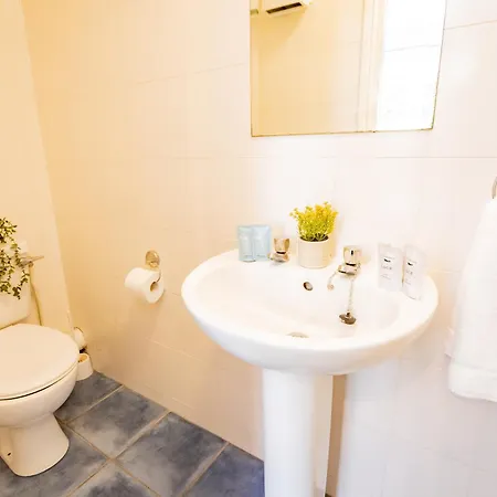 84 - Three Bed By Shortstays Appartement