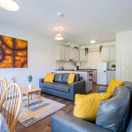 84 - Three Bed By Shortstays Апартаменты
